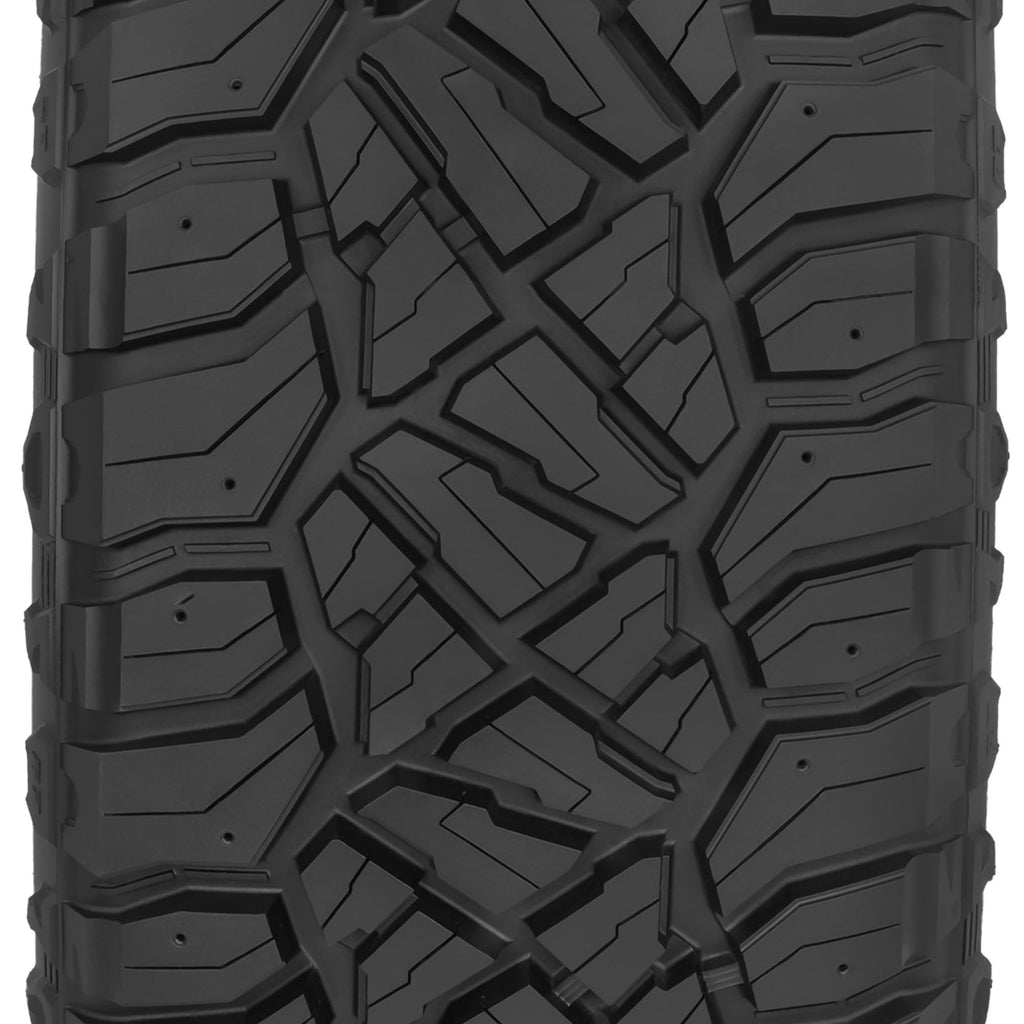 Rugged Terrain Light Truck Tire Y82423